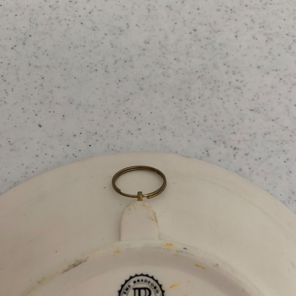 Vintage Disney Bouncing's What Tiggers Do Best Winnie the Pooh Decor - Picture 6 of 7